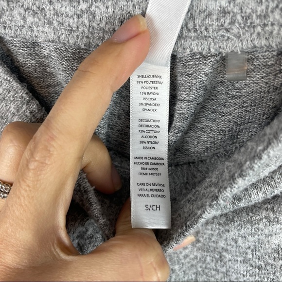 Flora Nikrooz Harbor Pajama Sweatpants Grey with Lace Side Stripe Size Small - Picture 7 of 7